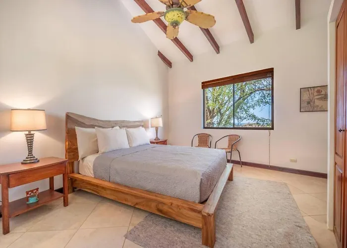 Luxury Living At Catalina *