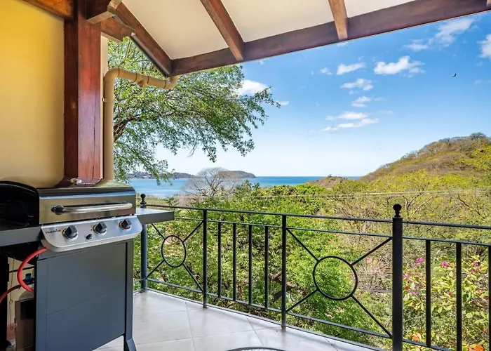 Luxury Living At Catalina *