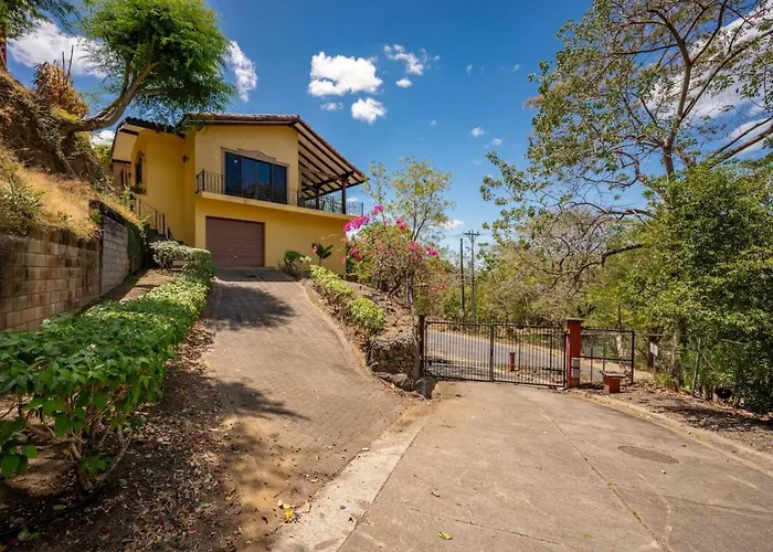 Luxury Living At Catalina