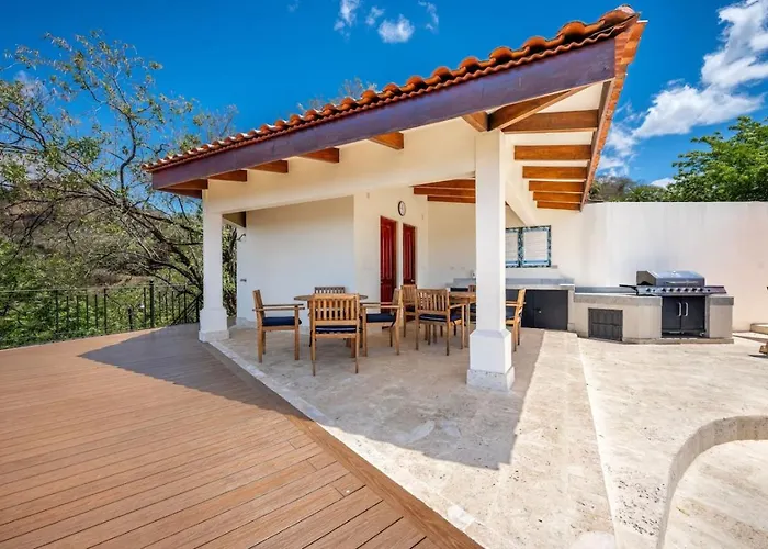 Luxury Living At Catalina